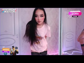 kazakh sucks and fucks her pussy (kazakh, tatar, kyrgyz, uzbek, mongolian, buryat, asian)